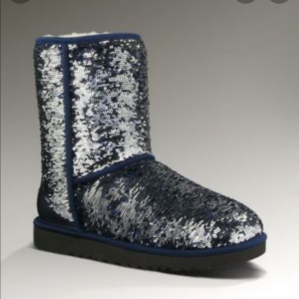 CLASSIC SHORT SEQUIN UGGS